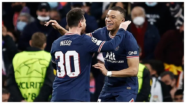 Ronaldinho wspiera Messiego